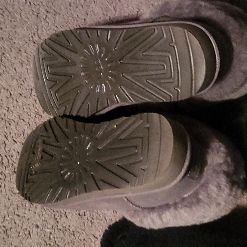 Boots - Picture 2 of 3